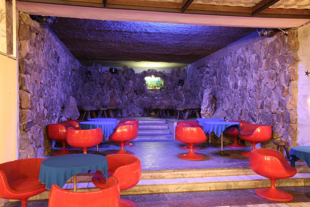 Hotel Дом Писателей Цахкадзора Exterior foto