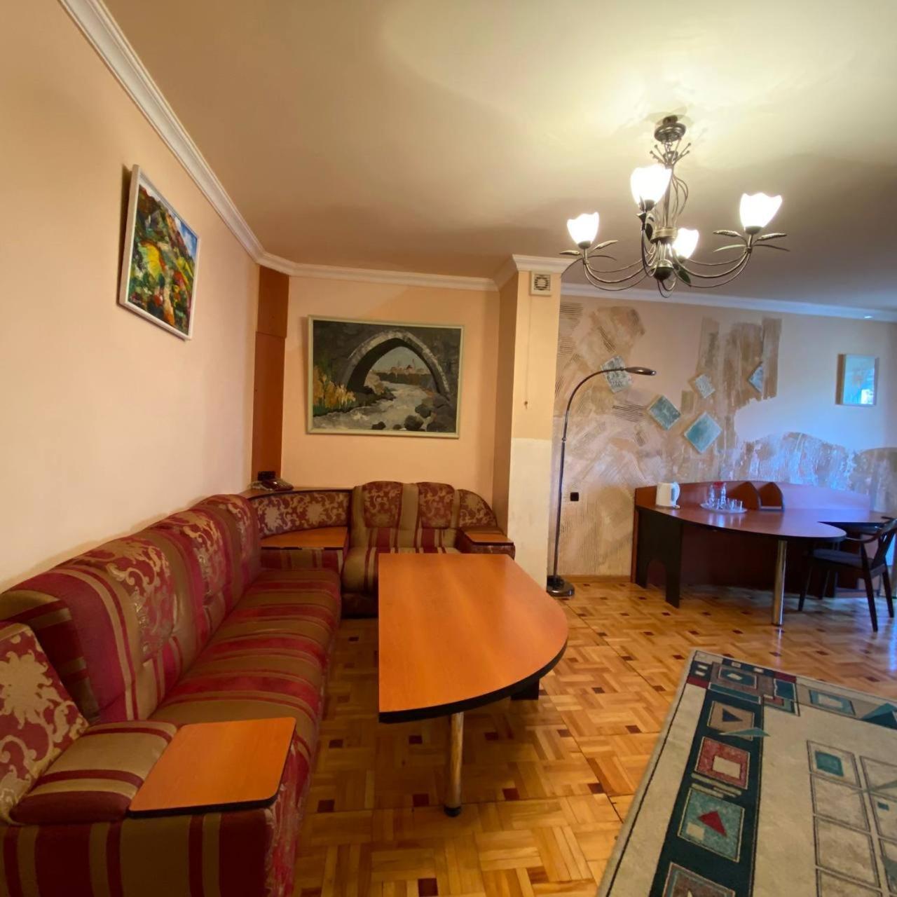 Hotel Дом Писателей Цахкадзора Exterior foto
